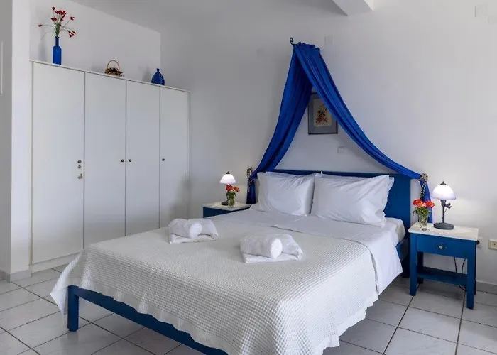 Sea View Finikas (Syros)